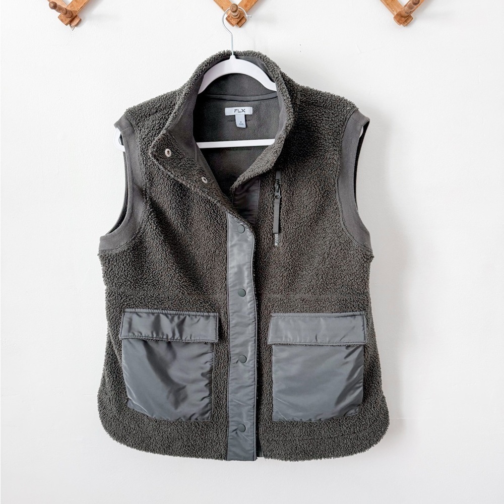 FLX Patch Pocket Boucle Vest